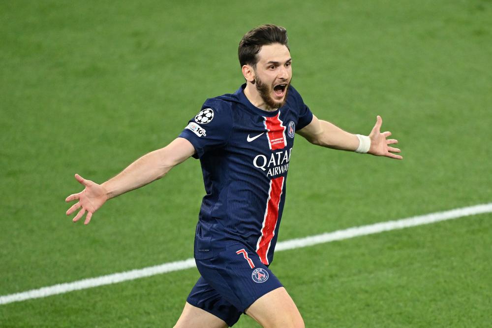 中超第29轮观众人数：成都蓉城主场41242人居首，场均26369人