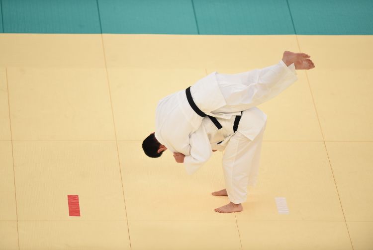 这比赛完全可以封神